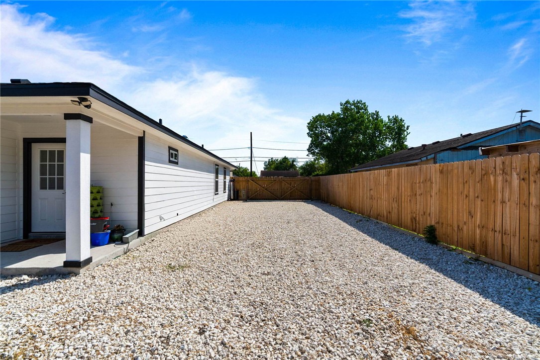 2510 Viola Avenue Corpus Christi TX 78415