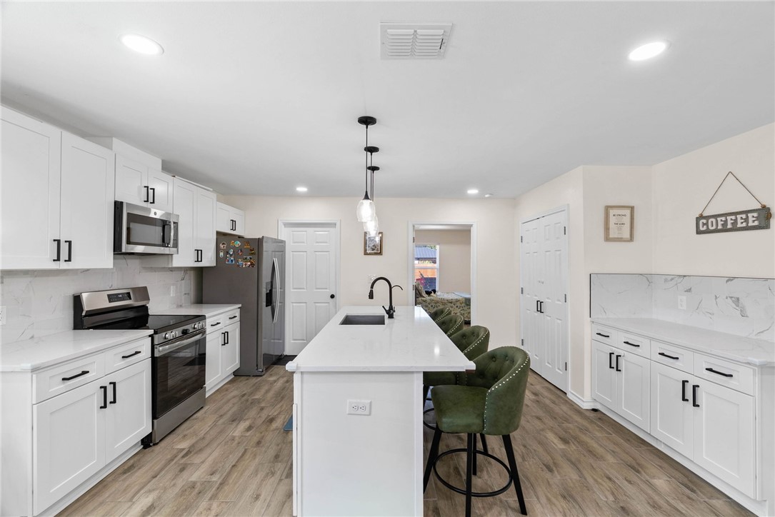 2510 Viola Avenue Corpus Christi TX 78415
