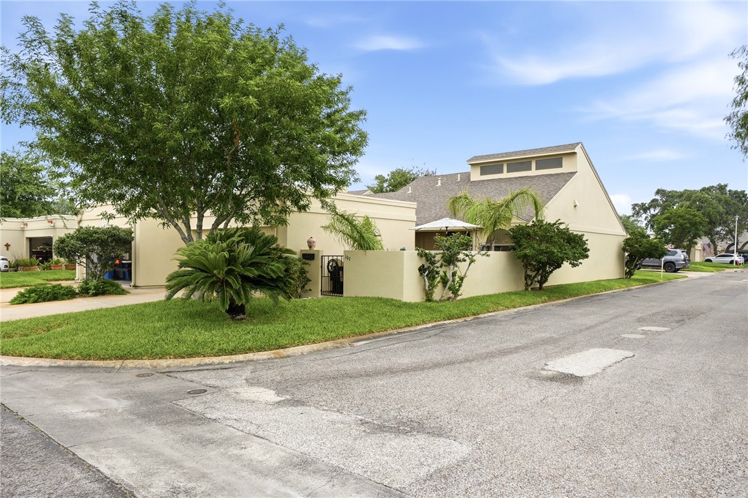 107 Pebble Creek Drive Rockport TX 78382