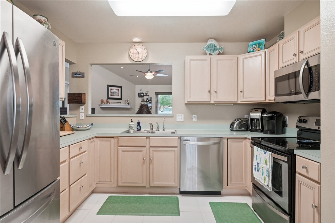 107 Pebble Creek Drive Rockport TX 78382