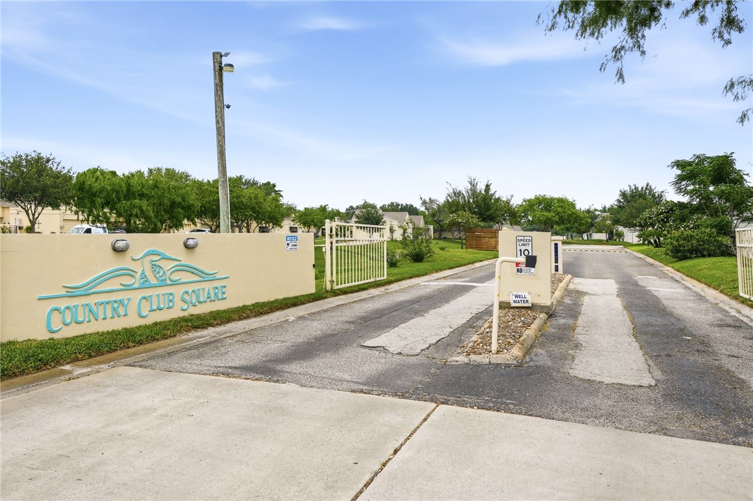 107 Pebble Creek Drive Rockport TX 78382