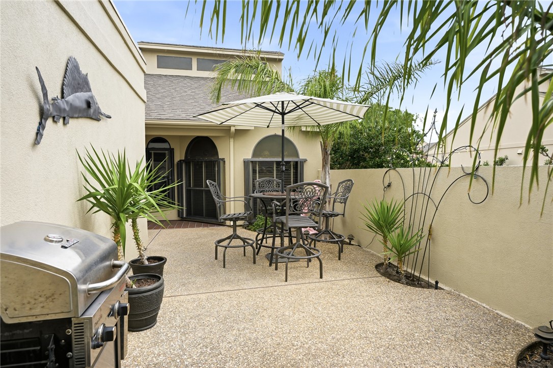 107 Pebble Creek Drive Rockport TX 78382