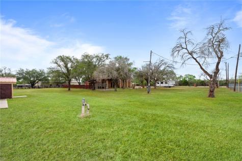 230 Cr 3071 Orange Grove TX 78372