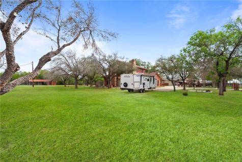 230 Cr 3071 Orange Grove TX 78372