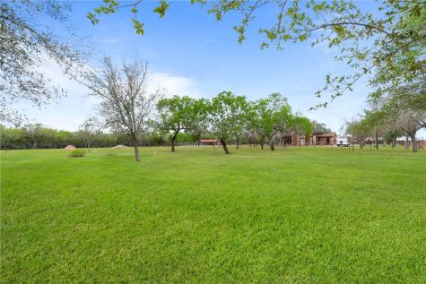 230 Cr 3071 Orange Grove TX 78372
