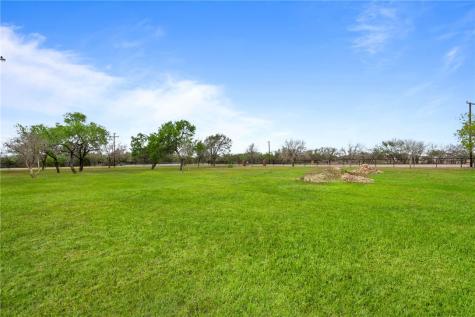 230 Cr 3071 Orange Grove TX 78372