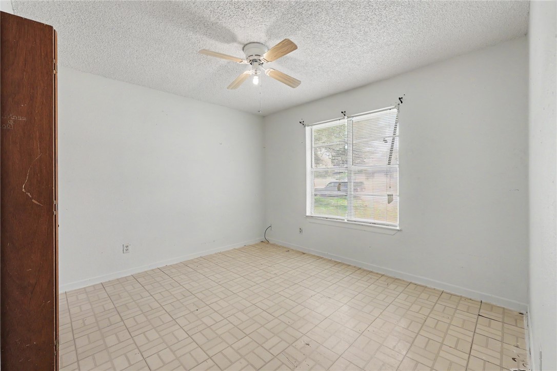 202 Canyonview George West TX 78022