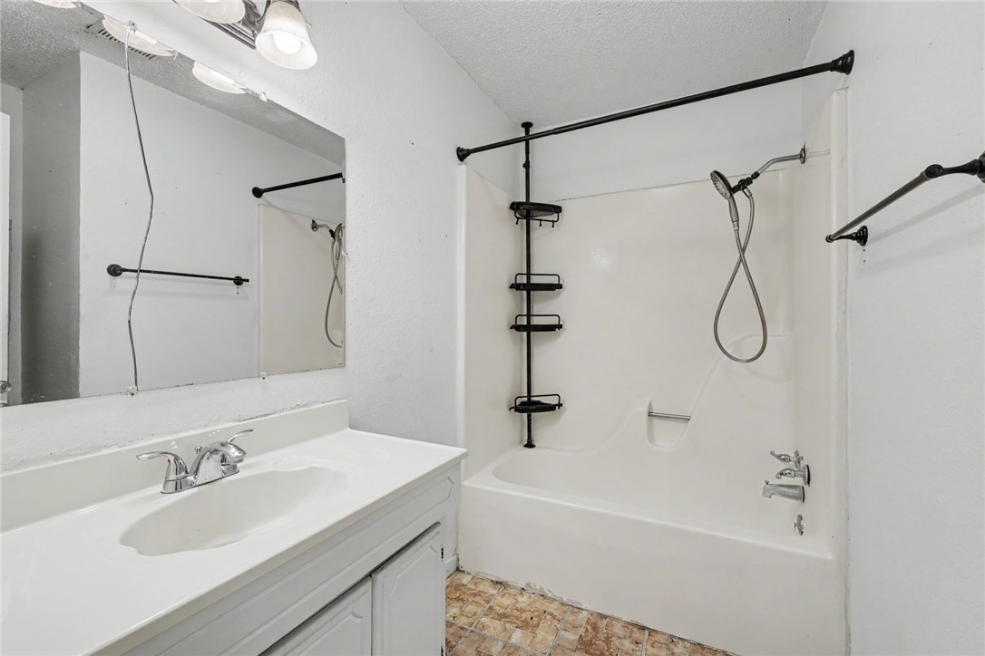 202 Canyonview George West TX 78022