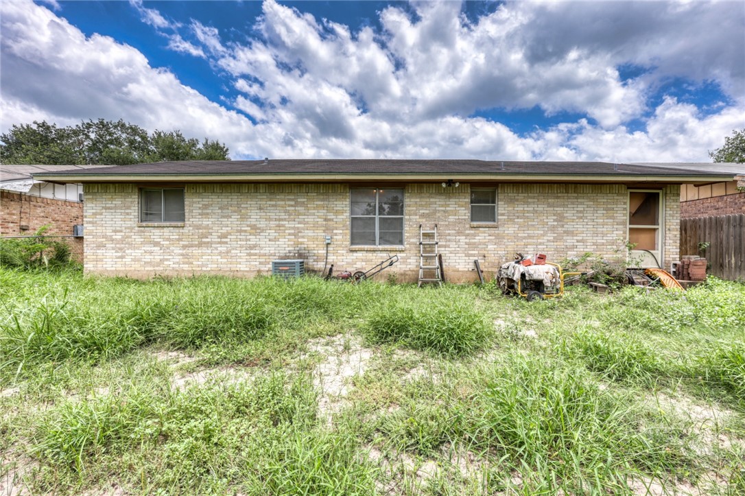 202 Canyonview George West TX 78022