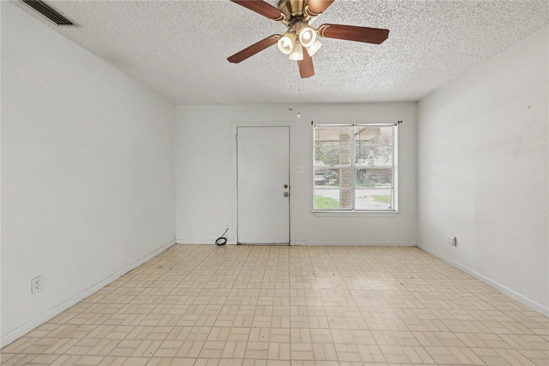 202 Canyonview George West TX 78022