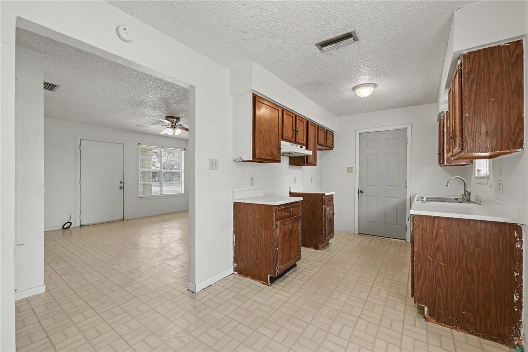 202 Canyonview George West TX 78022