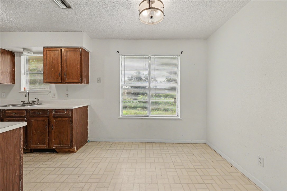 202 Canyonview George West TX 78022
