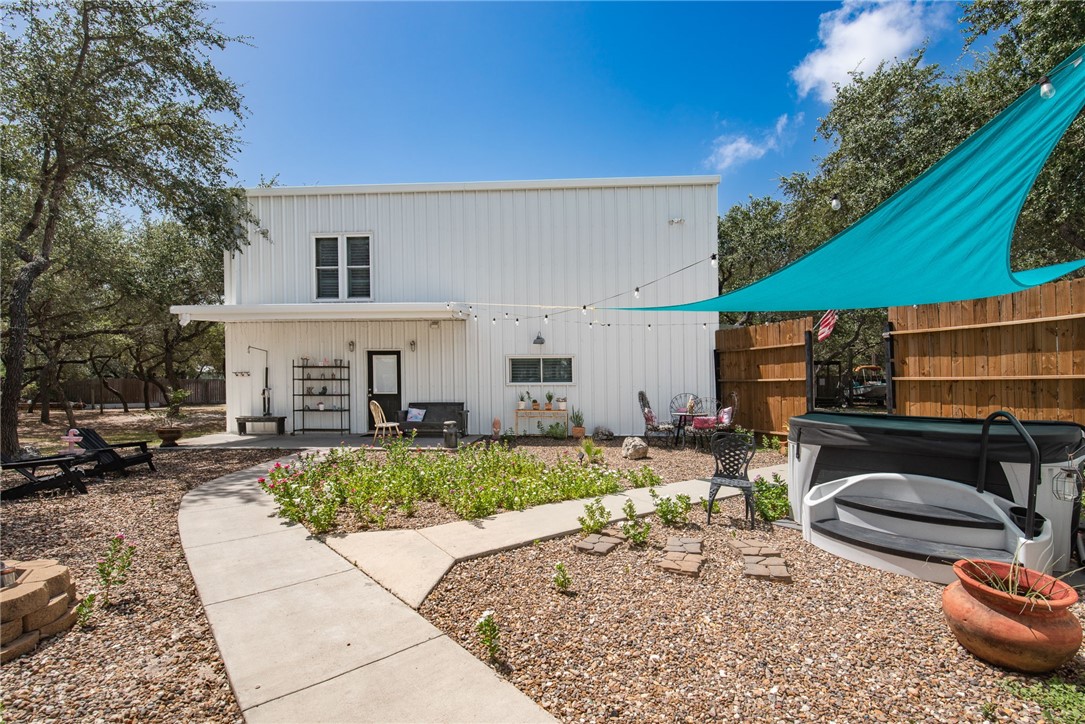1324 N Verne Street Rockport TX 78382