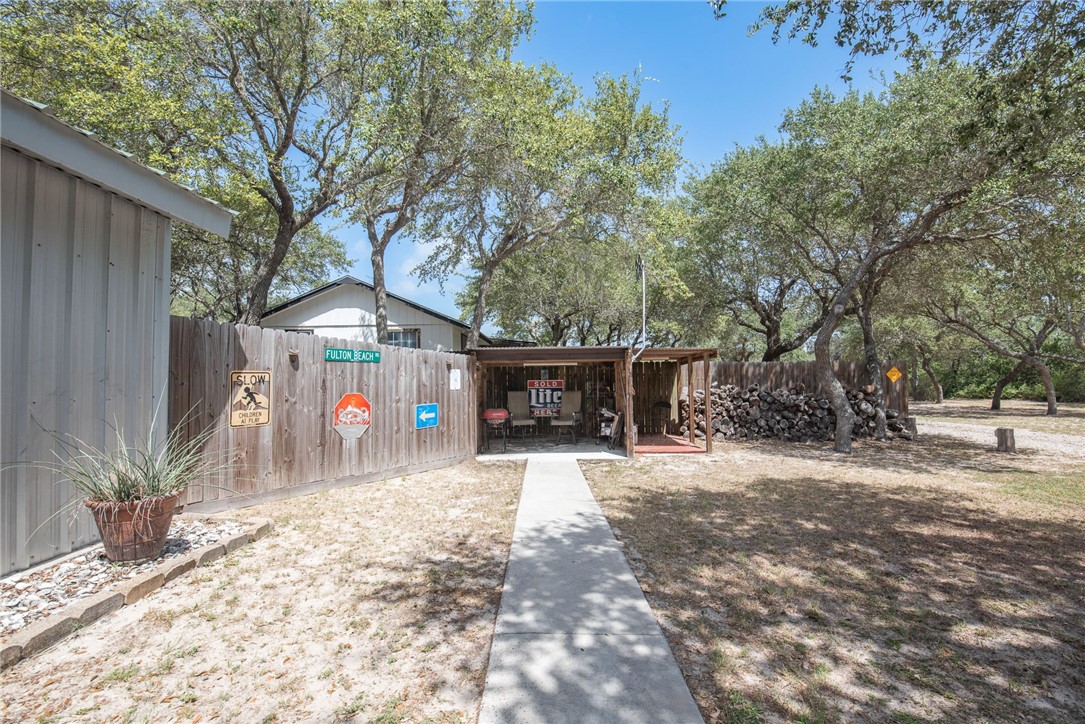 1324 N Verne Street Rockport TX 78382