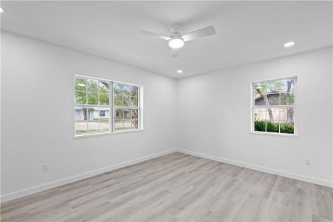 1907 Johnson Avenue Rockport TX 78382