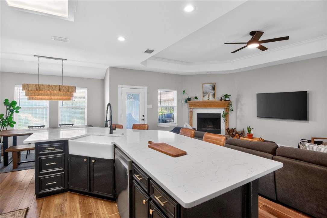 6906 Windy Cove Circle Corpus Christi TX 78414