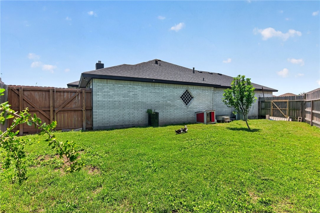 6906 Windy Cove Circle Corpus Christi TX 78414