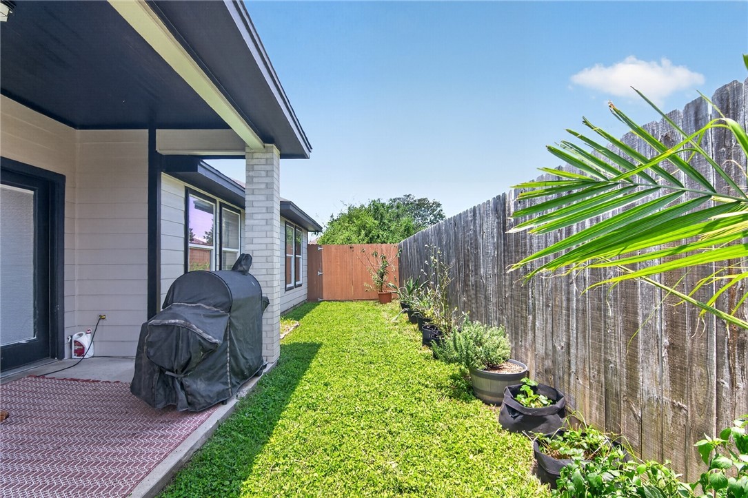 6906 Windy Cove Circle Corpus Christi TX 78414