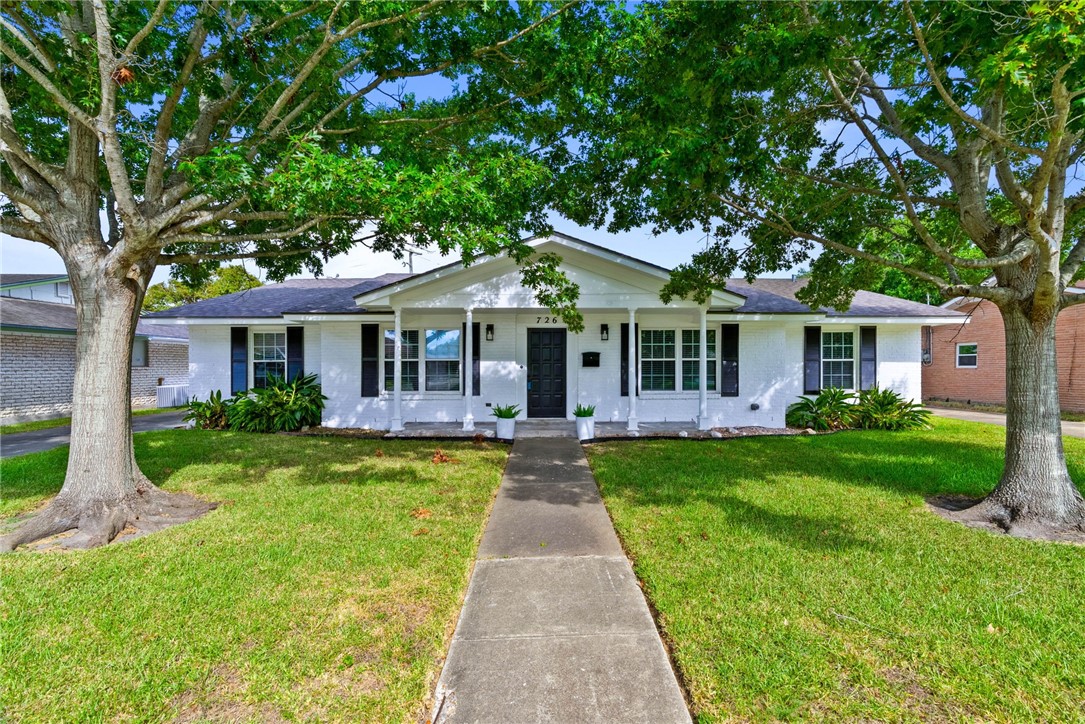 726 Meadowbrook Drive Corpus Christi TX 78412