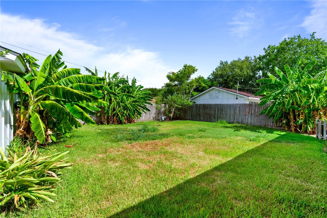 726 Meadowbrook Drive Corpus Christi TX 78412