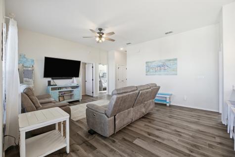 127 Paradise Drive Rockport TX 78382