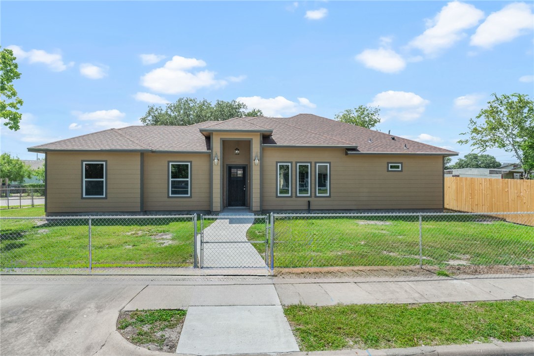 1025 Beechcraft Avenue Corpus Christi TX 78405