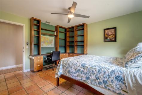321 Bayshore Drive Corpus Christi TX 78412