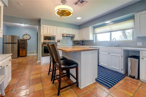 321 Bayshore Drive Corpus Christi TX 78412