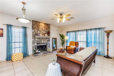 6152 Saint Denis Street Corpus Christi TX 78414