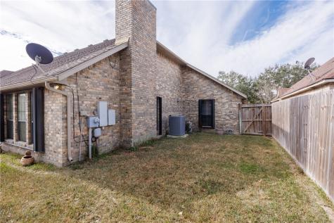 6152 Saint Denis Street Corpus Christi TX 78414