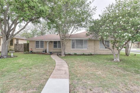 1002 Mcclendon Street Corpus Christi TX 78404