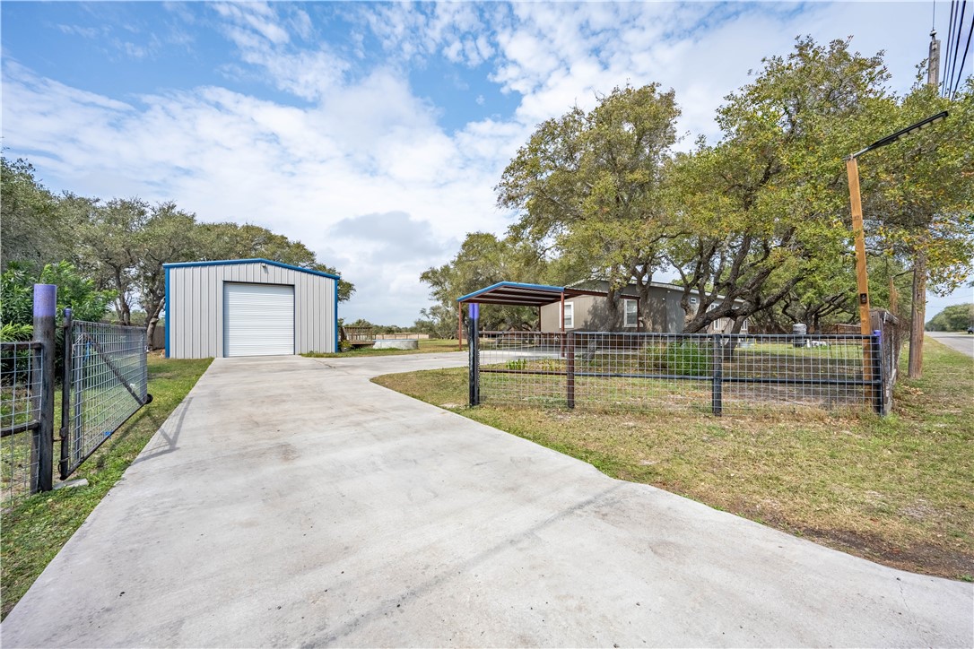 1511 Monkey Road Rockport TX 78382