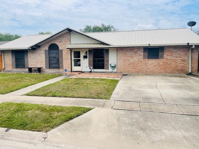 217 Birchwood Drive Kingsville TX 78363