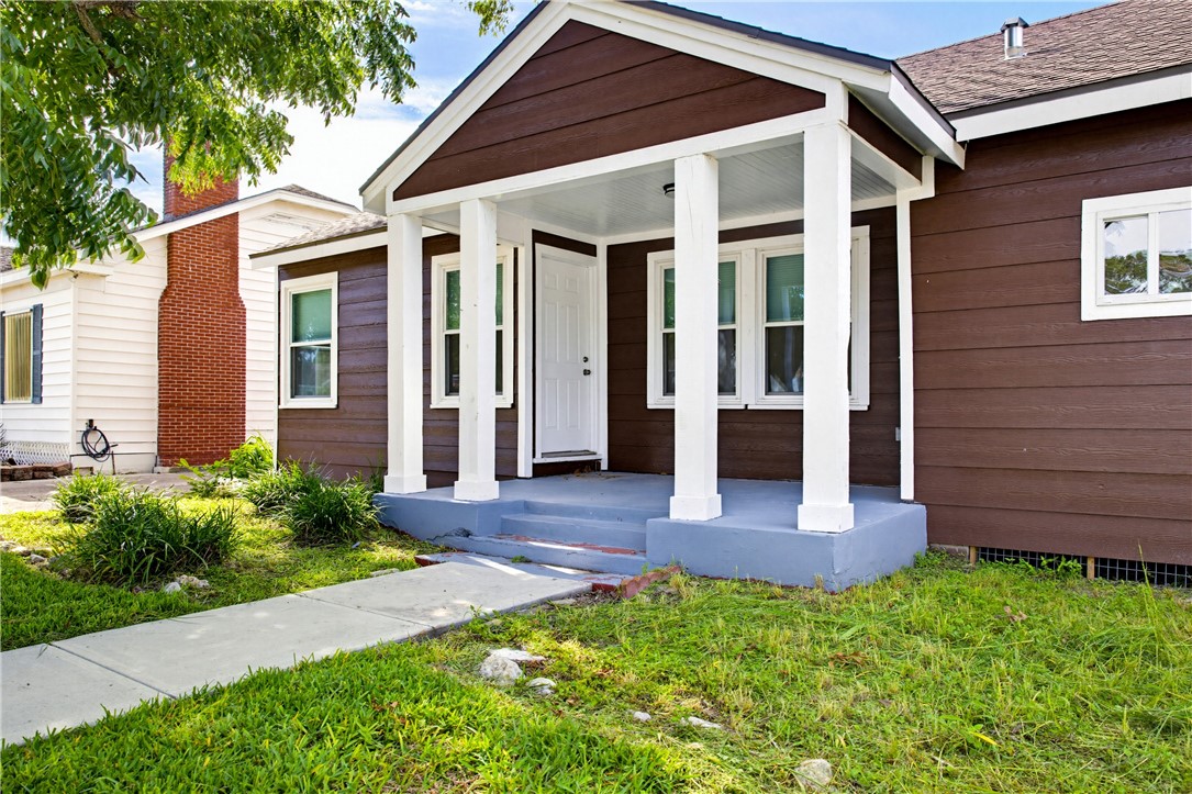 425 Naples Street Corpus Christi TX 78404