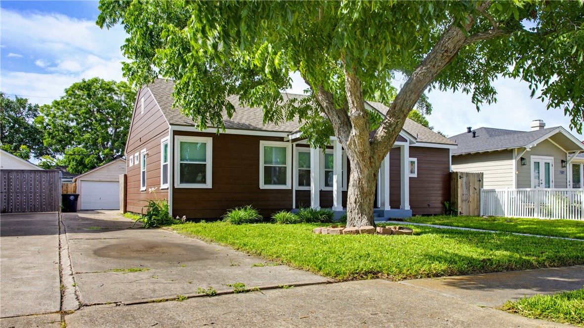 425 Naples Street Corpus Christi TX 78404