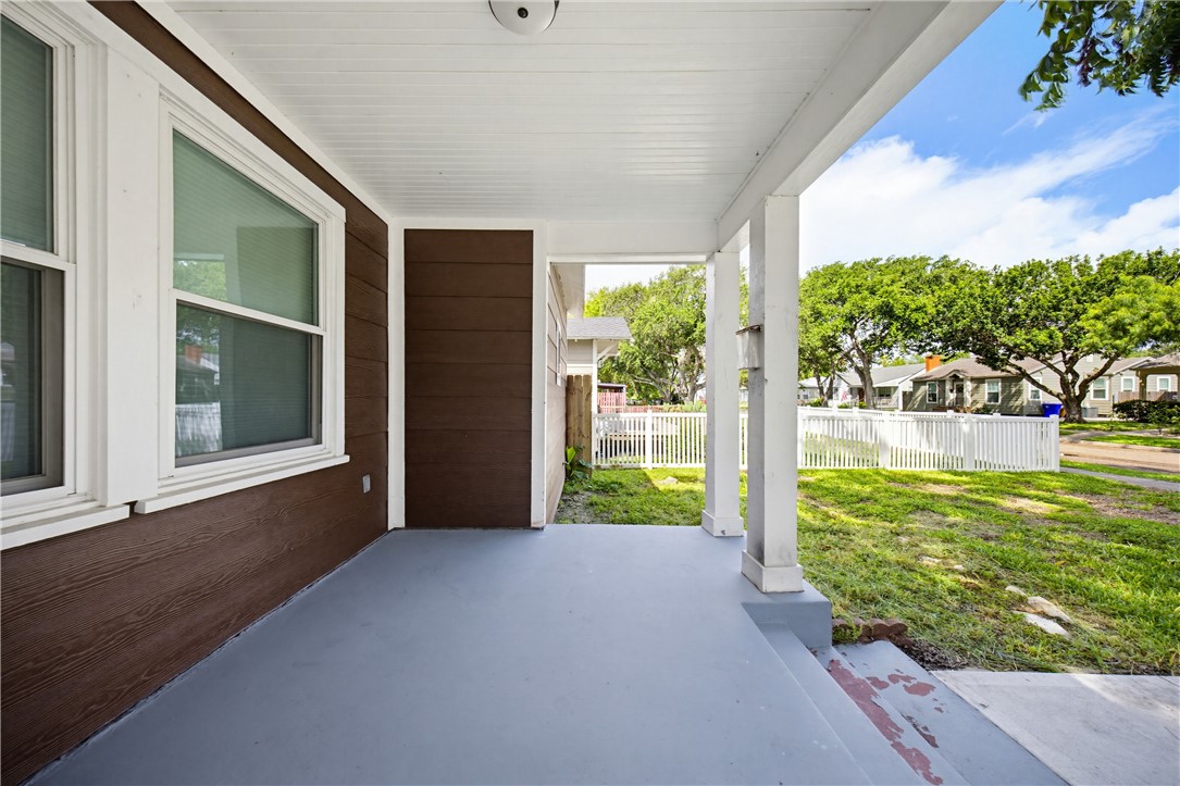 425 Naples Street Corpus Christi TX 78404