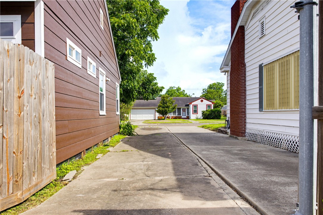 425 Naples Street Corpus Christi TX 78404