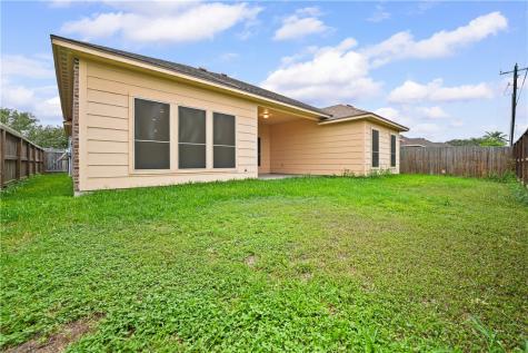 2754 Yeager Corpus Christi TX 78410