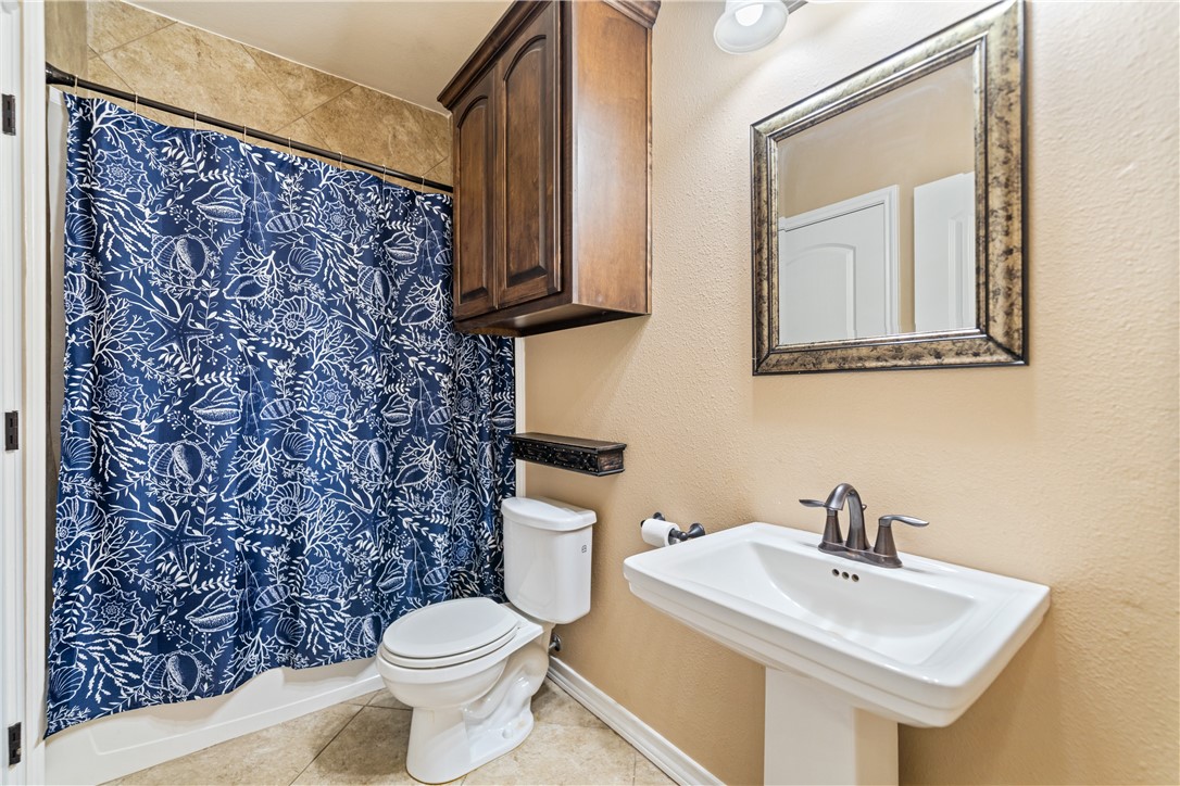 7514 E Lake Drive Corpus Christi TX 78414