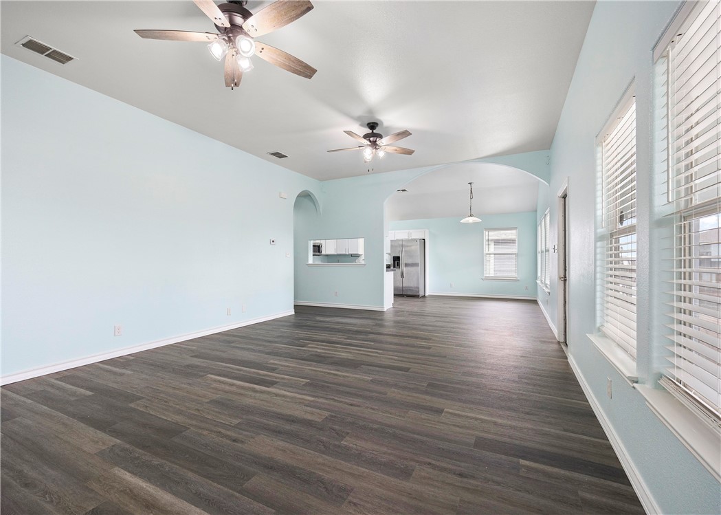 4033 Laguna Shores Corpus Christi TX 78418