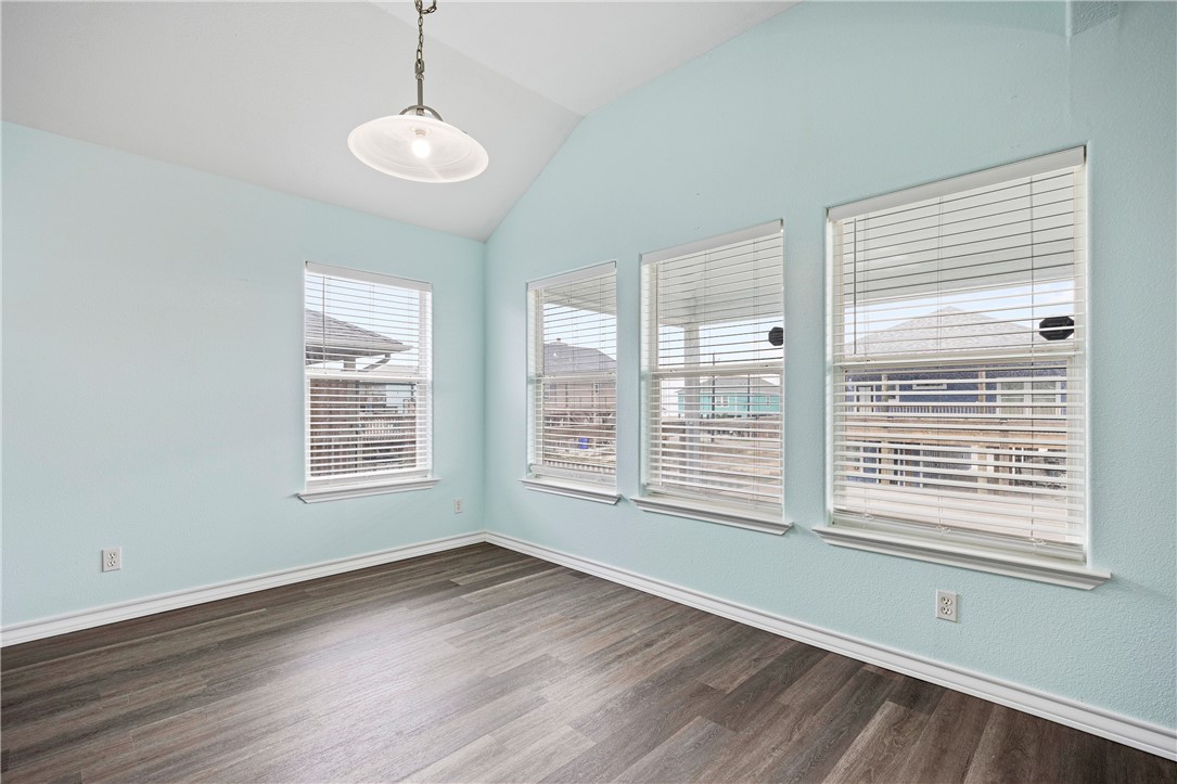 4033 Laguna Shores Corpus Christi TX 78418