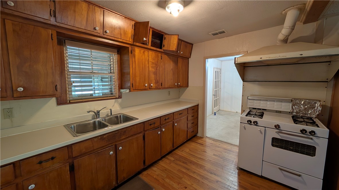 1734 Trenton Drive Corpus Christi TX 78404