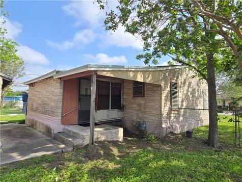 1734 Trenton Drive Corpus Christi TX 78404