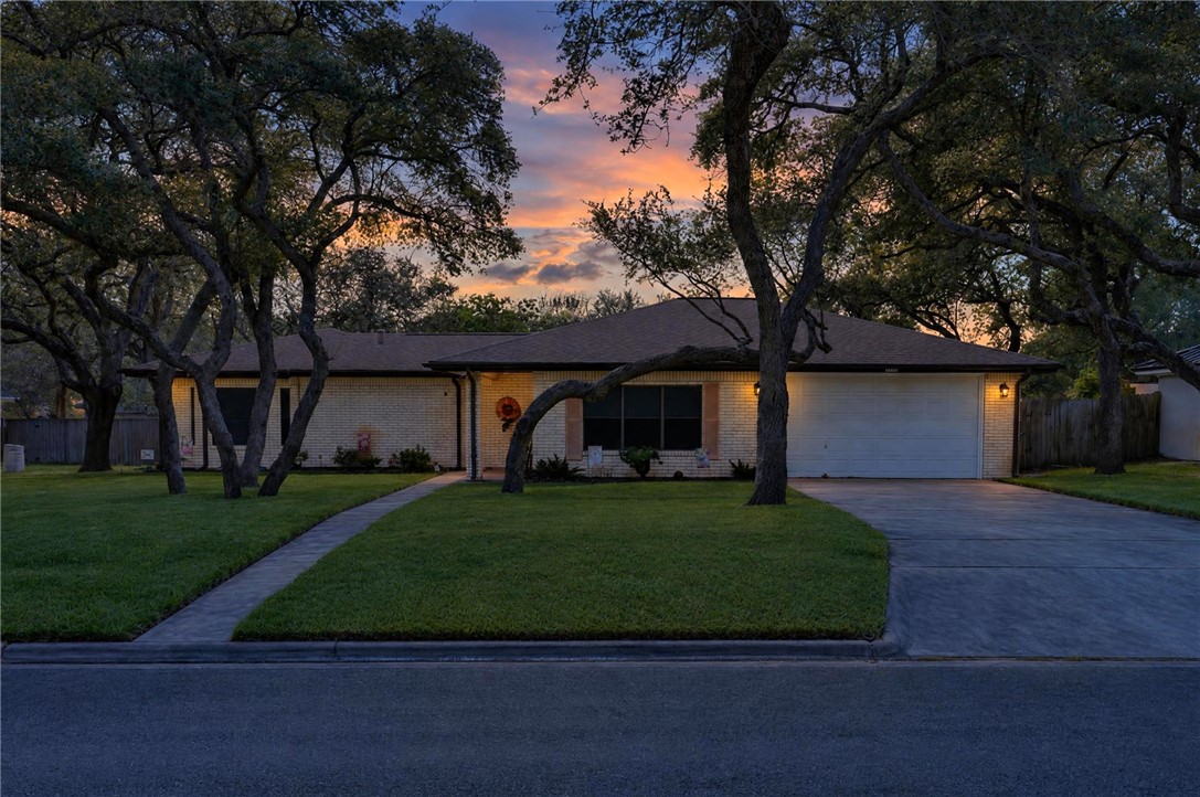 3103 Traylor Boulevard Rockport TX 78382