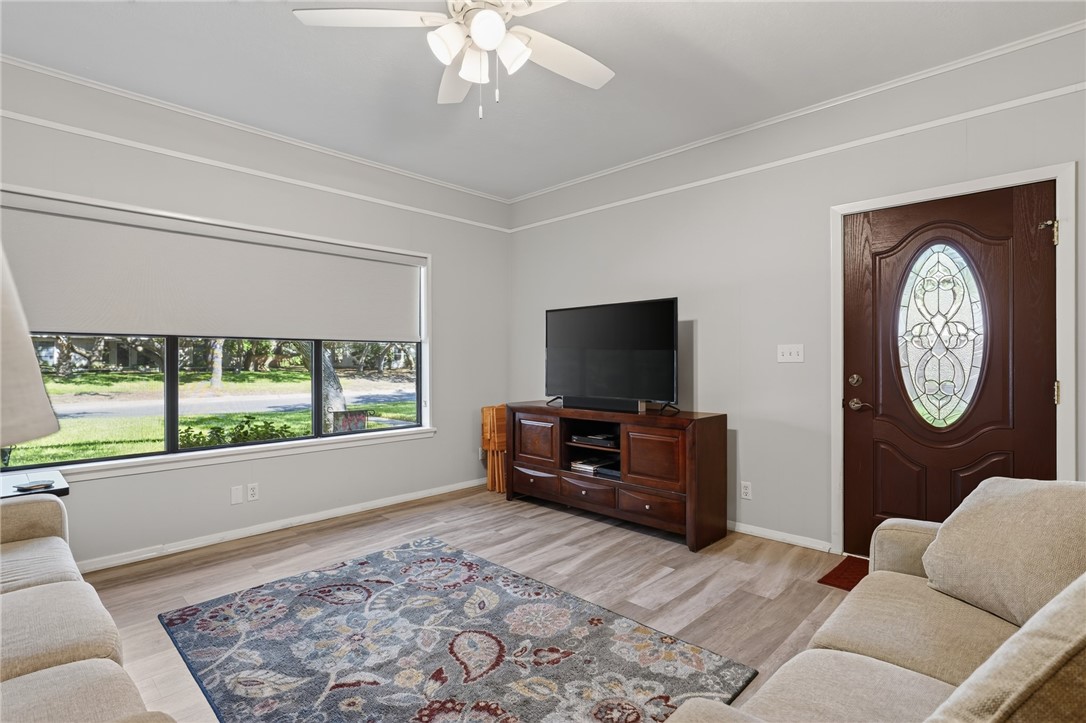 3103 Traylor Boulevard Rockport TX 78382
