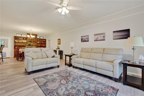 3103 Traylor Boulevard Rockport TX 78382