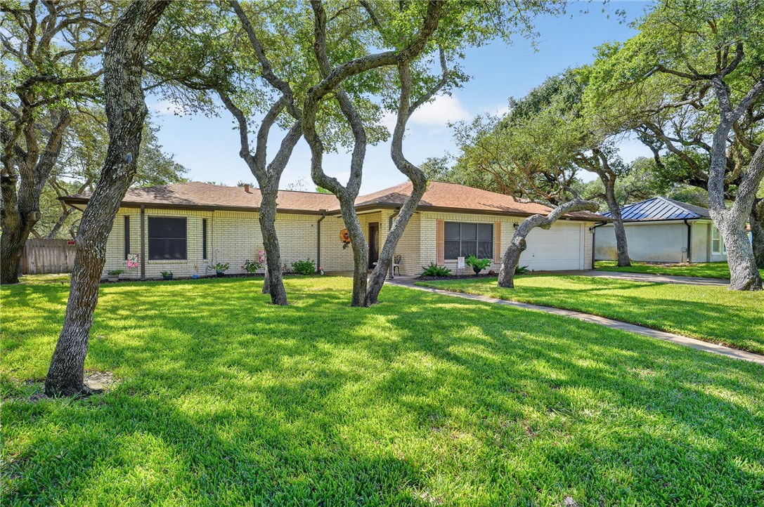3103 Traylor Boulevard Rockport TX 78382