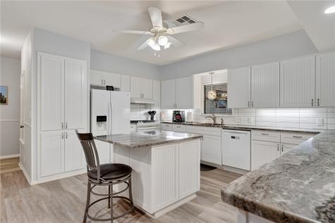 3103 Traylor Boulevard Rockport TX 78382