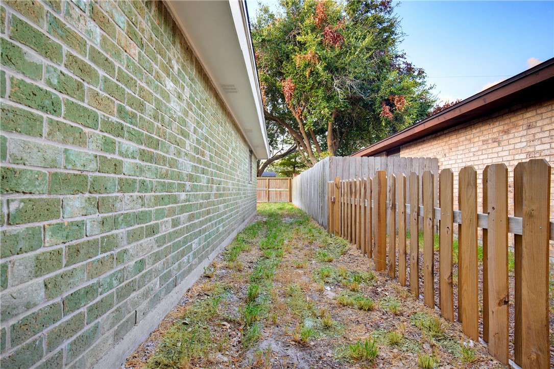 749 Alhambra Drive Corpus Christi TX 78418