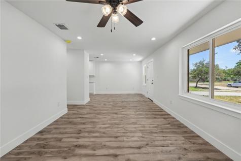 612 S 9th Street Aransas Pass TX 78336